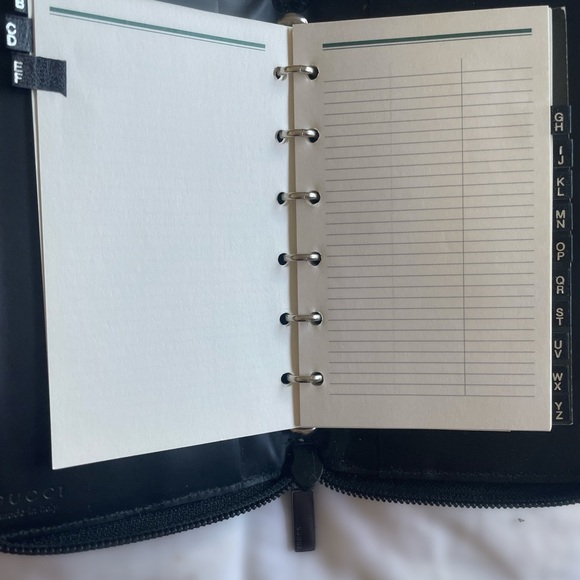 Vintage Gucci phone book - Picture 2 of 5